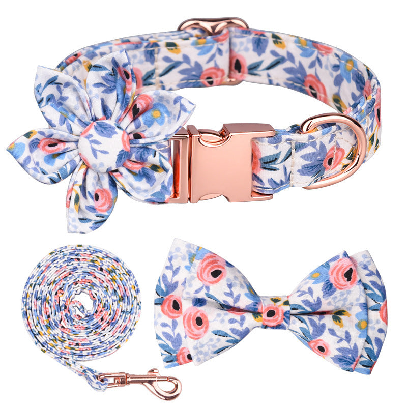 Collar para mascota con estampado de flores, patrón personalizado con pajarita 