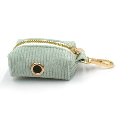 Collar de perro personalizado de terciopelo verde claro, correa, arnés y pajarita, conjunto de bolsa para excrementos