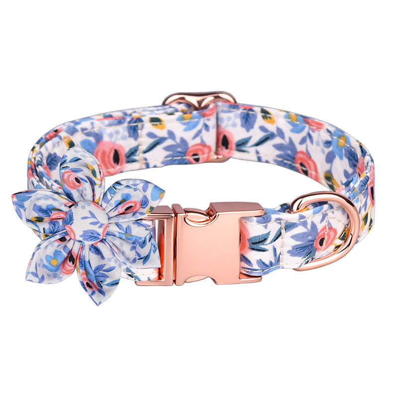 Collar para mascota con estampado de flores, patrón personalizado con pajarita 